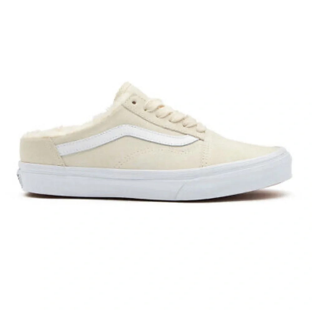 Vans - Picture 3 of 9